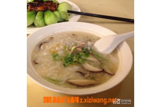 窝蛋牛肉粥的做法