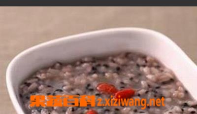 果蔬百科 黑豆糯米粥的功效