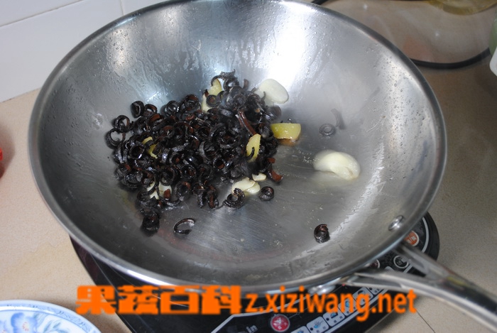 果蔬百科木耳牛皮