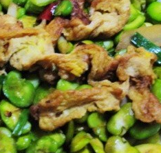 果蔬百科蚕豆炒鸡蛋