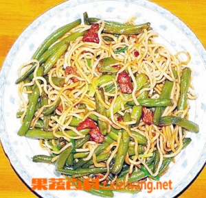 果蔬百科豆角焖面