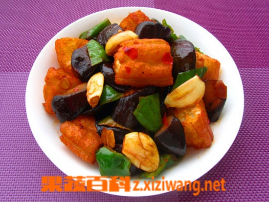 果蔬百科豆瓣茄子炒油条