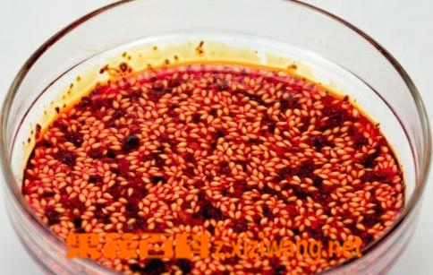 果蔬百科辣椒油