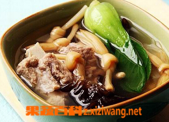 果蔬百科黄花菜排骨汤