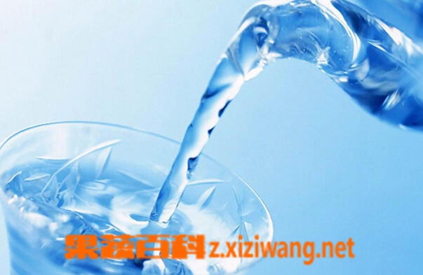 果蔬百科长期喝纯净水的危害