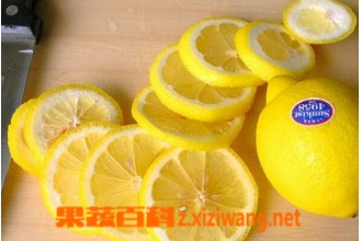 黄柠檬片泡水的功效