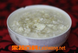 果蔬百科蜂蜜燕麦鸡蛋粥的做法