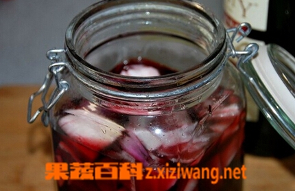 果蔬百科圆葱红酒的做法和功效
