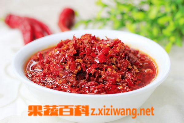 果蔬百科家庭自制辣椒酱的方法