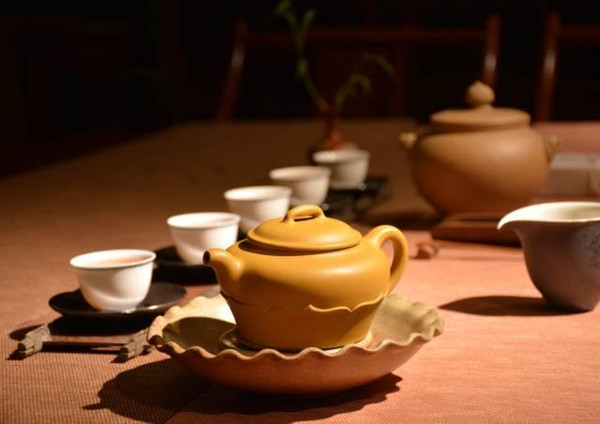 果蔬百科怎样清洗紫砂壶的茶垢