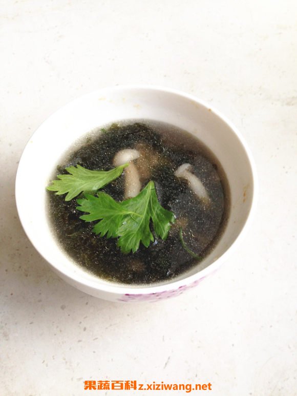 紫红菇