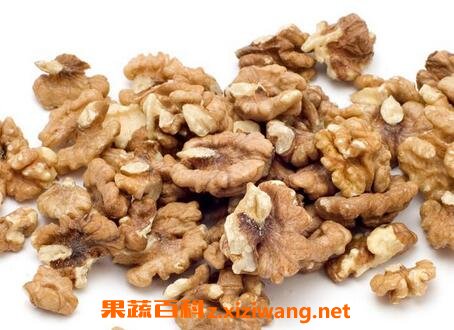 小核桃肉的功效与作用及食用方法