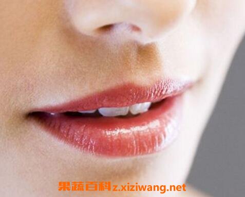 嘴上上火起泡怎么办