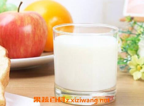 喝牛奶的好处有哪些 喝牛奶的功效作用