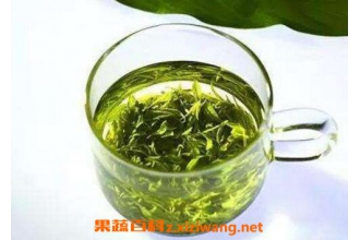 女人喝绿茶的好处和坏处