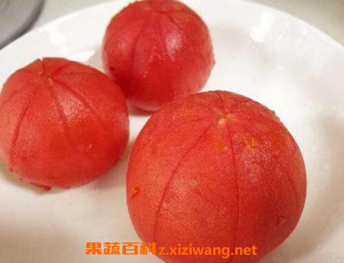 西红柿为什么要去皮 生西红柿去皮的好办法