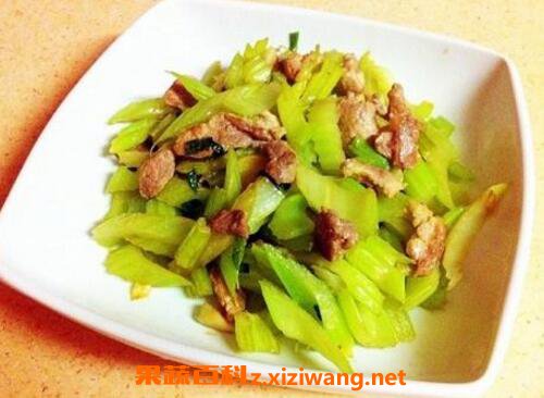 芹菜炒肉怎么做好吃 芹菜炒肉的家常做法