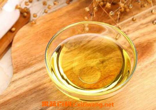 色拉油和食用油的区别 色拉油可以用什么代替