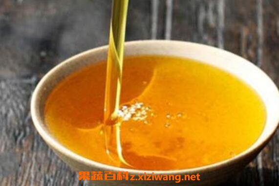 茶籽油擦脸有什么作用 茶籽油对头发的功效