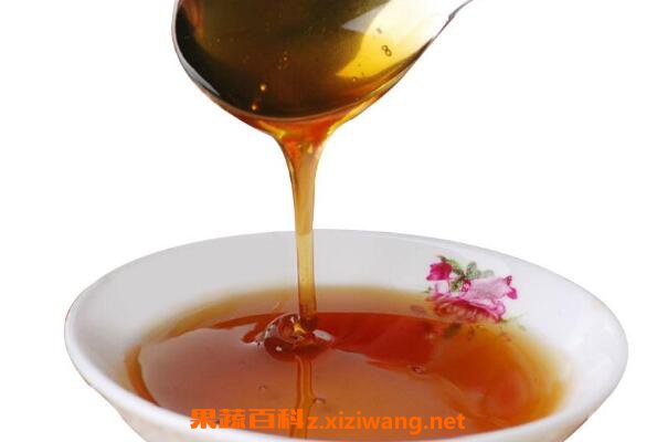 黑蜂蜜与普通蜂蜜区别 黑蜂蜜黑的功效