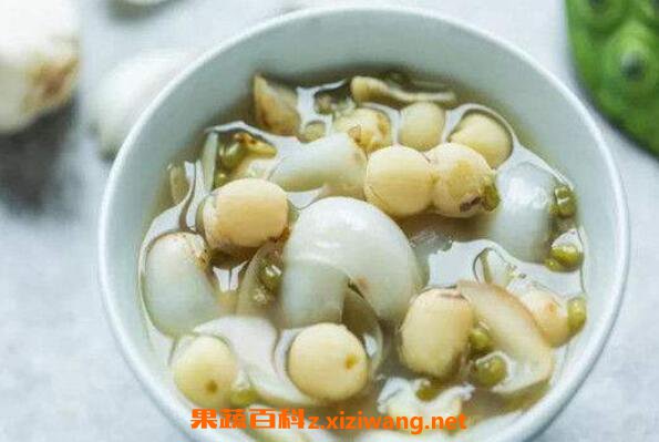 莲蓬煮鸡蛋有什么作用