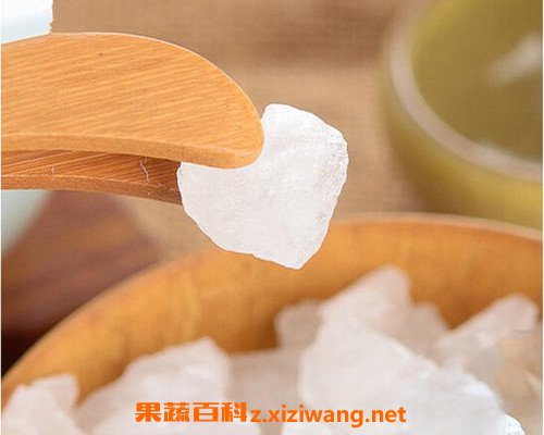 白巩