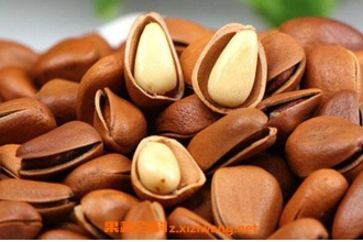 开口松子是怎么弄开口的 吃开口松子有什么好处