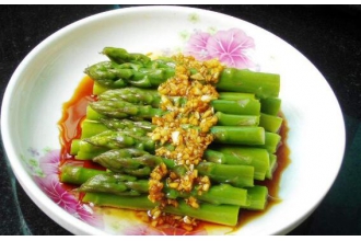 绿芦笋怎么吃 绿芦笋的做法大全