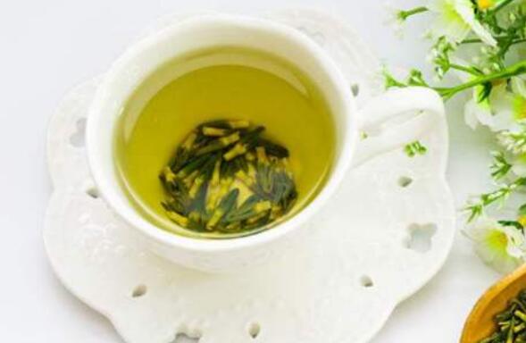 女人喝莲子心的好处与危害