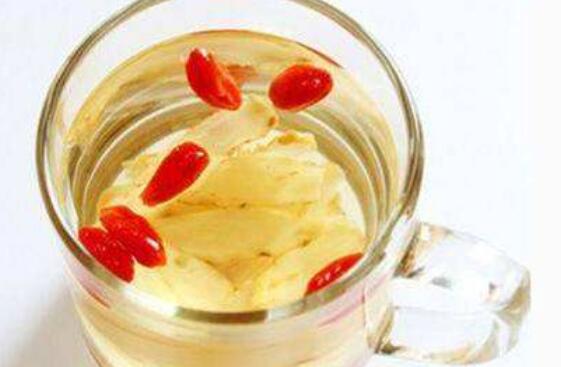 西洋参泡水喝的禁忌 西洋参泡水喝的害处