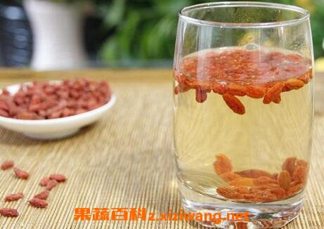 ���ں��������ˮ�ĺô��뻵��