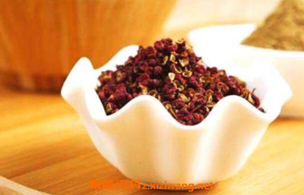 ����ˮ�ݽŵĹ�Ч�����ü�ע������