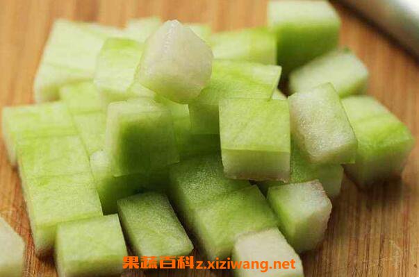 西瓜皮的作用与功效 吃西瓜皮的好处