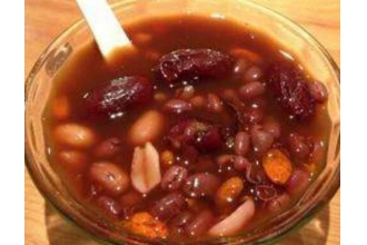 ������Ѫ������ʳ������Щ